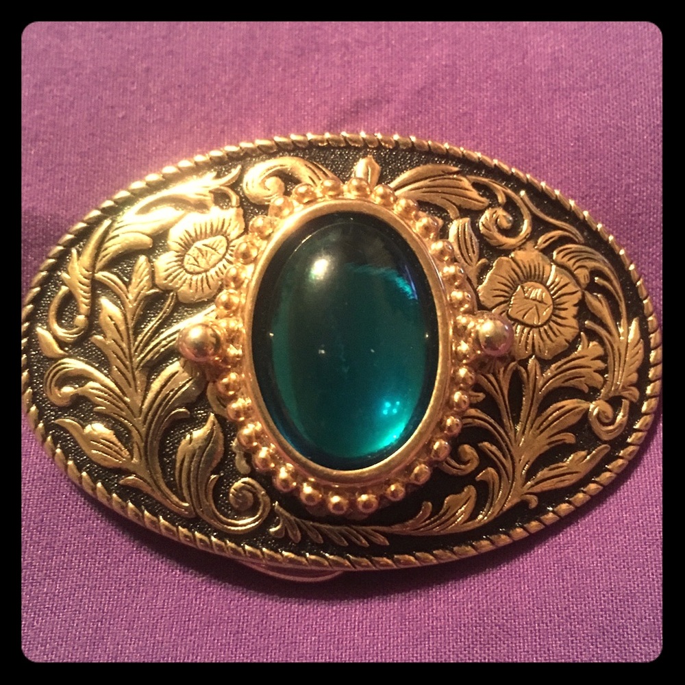 Belt buckle - gold tone and green - Picture 1 of 6